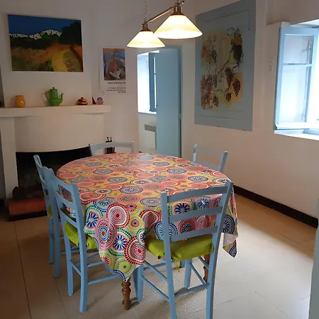Maison Cevenole * Corbés